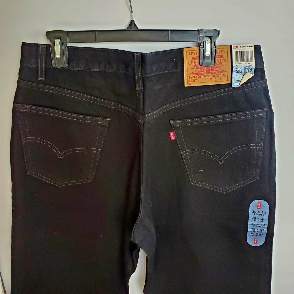 Levi's 550 Men's Black  Jeans Relaxed Fit Size 36x32.